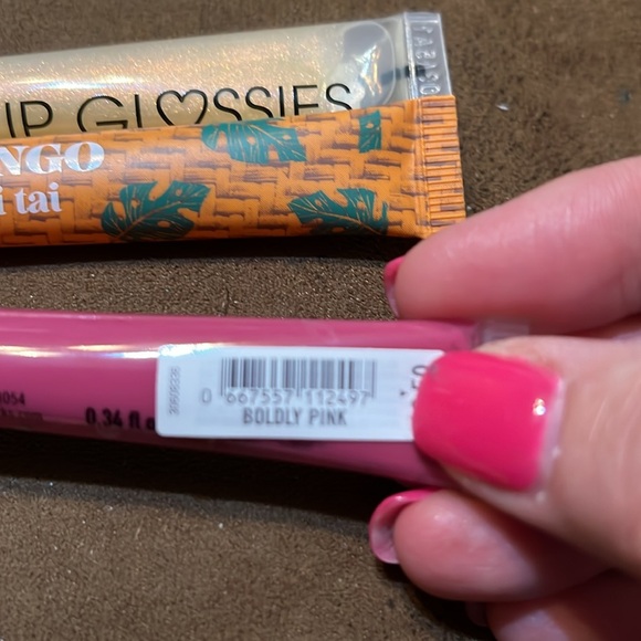 NWT B&BW Lip Glosses-Flawless Shimmer, Mango Mai Tai, Boldly Pink, Pineapple - Picture 3 of 6